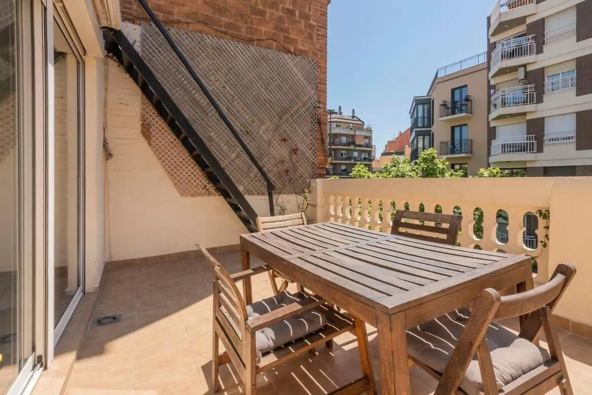 شقة 3Bd With Private Terrace Right By Sagrada Familia برشلونة إسبانيا